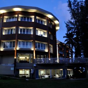 Sinclairs Bayview